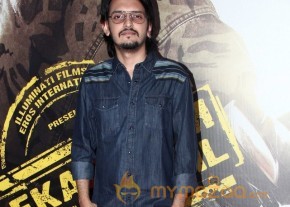 Bolly Celebs At Lekar Hum Deewana Dil Premiere photo 40