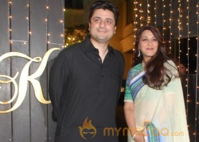 Bolly Celebs at Shilpa Shetty Diwali Party Gallery photo 16