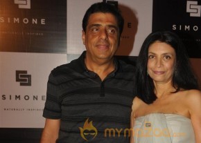 Bolly Celebs at Simone Store Launch Photo Gallery photo 79