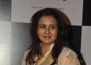 Bolly Celebs at Simone Store Launch Photo Gallery photo 45