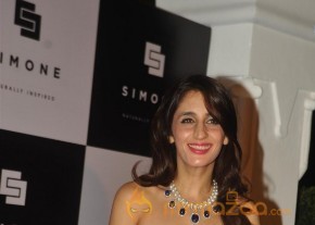Bolly Celebs at Simone Store Launch Photo Gallery photo 63