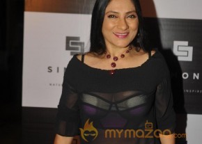 Bolly Celebs at Simone Store Launch Photo Gallery photo 76