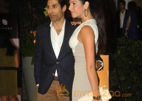 Bolly Celebs at Simone Store Launch Photo Gallery photo 54