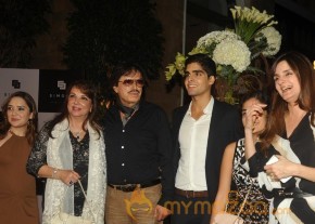 Bolly Celebs at Simone Store Launch Photo Gallery photo 6