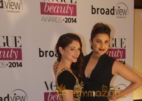Bolly Celebs at Vogue Beauty Awards 2014 Photos photo 36