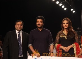 Bollywood Celebraties At IIJW 2013 photo 17