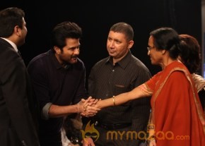 Bollywood Celebraties At IIJW 2013 photo 22
