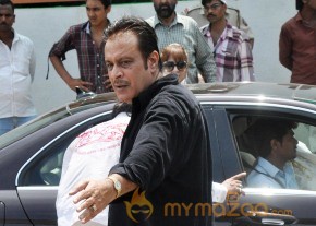 Bollywood Celebrities at Jiah Khan Funeral Photo Gallery  photo 3