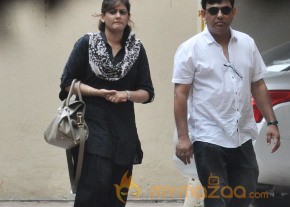 Bollywood Celebrities at Jiah Khan Funeral Photo Gallery  photo 34