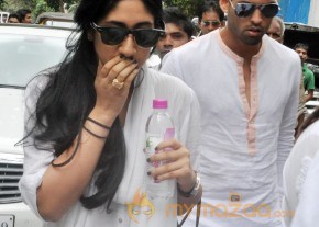 Bollywood Celebrities at Jiah Khan Funeral Photo Gallery  photo 55