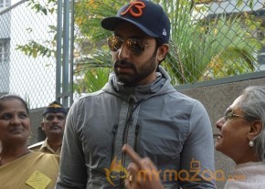 Bollywood Celebrities Cast Their Votes Gallery photo 58