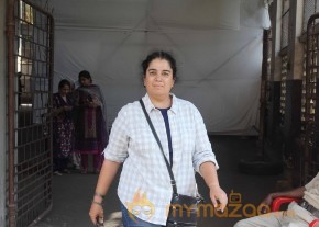Bollywood Celebrities Cast Their Votes Gallery photo 105