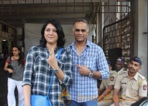 Bollywood Celebrities Cast Their Votes Gallery photo 68