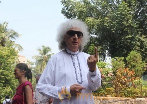 Bollywood Celebrities Cast Their Votes Gallery photo 52