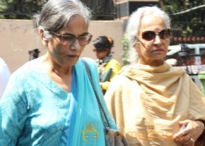Bollywood Celebrities Cast Their Votes Gallery photo 53
