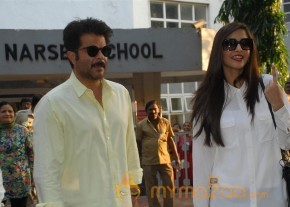 Bollywood Celebrities Cast Their Votes Gallery photo 20