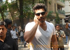 Bollywood Celebrities Cast Their Votes Gallery photo 35