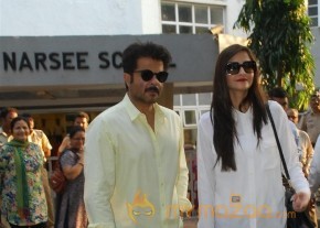 Bollywood Celebrities Cast Their Votes Gallery photo 26