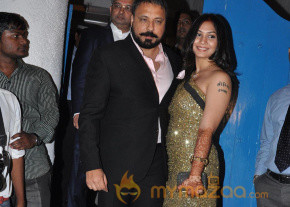 Bollywood Celebs at Bunty Walia Wedding Party Photos photo 4
