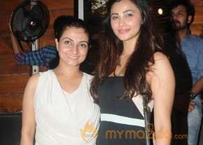 Bollywood Celebs At Club Wear Fashion Show photo 11