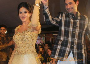 Bollywood Celebs At Club Wear Fashion Show photo 13