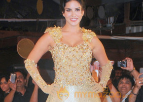 Bollywood Celebs At Club Wear Fashion Show photo 6