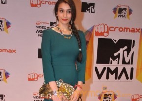 Bollywood Celebs at MTV Video Music Awards photo 5