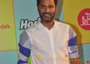 Bollywood Celebs at NKC Awards Function Photos photo 21