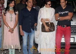 BOLLYWOOD CELEBS PICS AT VISWAROOP PREMIERE SHOW photo 6