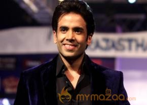 Bollywood & Maharana Arvind Singh At Rajasthan Fashion Week   photo 8