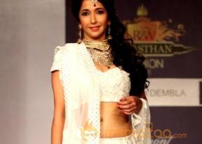 Bollywood & Maharana Arvind Singh At Rajasthan Fashion Week   photo 9