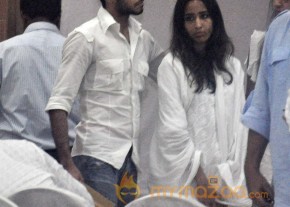 Bollywood Stars At Condolence Meet Of Jia Khan  photo 6
