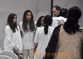Bollywood Stars At Condolence Meet Of Jia Khan  photo 8