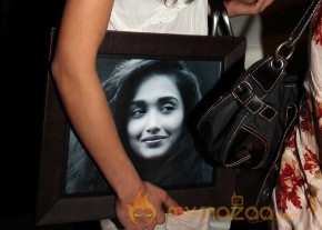 Bollywood Stars At Condolence Meet Of Jia Khan  photo 29