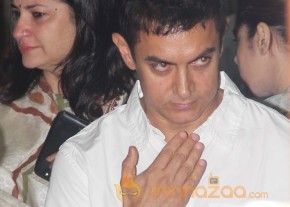 Bollywood Stars At Condolence Meet Of Jia Khan  photo 33