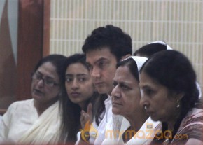 Bollywood Stars At Condolence Meet Of Jia Khan  photo 39