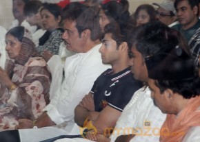 Bollywood Stars At Condolence Meet Of Jia Khan  photo 7