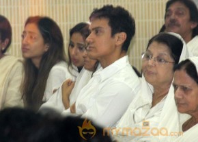 Bollywood Stars At Condolence Meet Of Jia Khan  photo 9