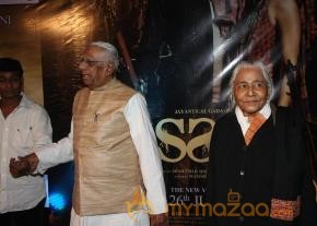Bollywood Stars at film ISSAQ Premiere Show photo 30