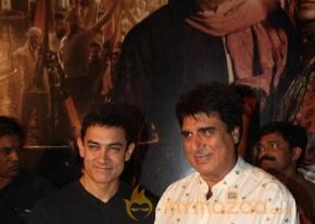 Bollywood Stars at film ISSAQ Premiere Show photo 75
