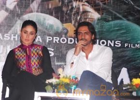 Bollywood  Stars of film SATYAGRAHA At  Raghupati Raghav Raja Ram Song Launch photo 64