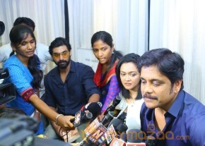 Celebs at Age Erase Book Launch Photos photo 12