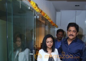 Celebs at Age Erase Book Launch Photos photo 16