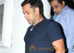 Celebs at Arbaz Khan Wedding Anniversary Pics photo 11