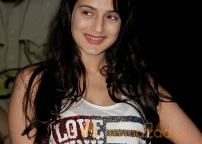 Celebs at Dabangg 2 Premiere Show Photos photo 15