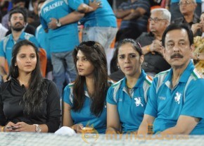 Celebs at Hyderabad IPL Match Photos photo 13