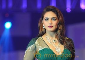 Celebs At IBJA Fashion Show Photos photo 22