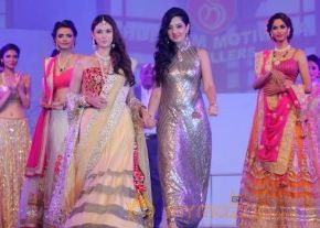 Celebs At IBJA Fashion Show Photos photo 5