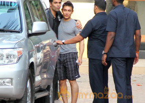 Celebs At Karan Johar's Birthday Party Photos  photo 66