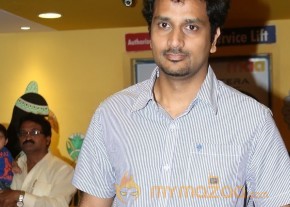 Celebs at Romeo Movie Premiere Photos photo 89